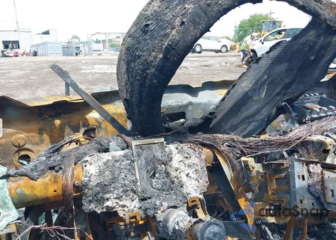 2016 Nissan Rogue S/Sl/Sv z USA, uszkodzony, nr VIN KNMAT2MV0GP685518